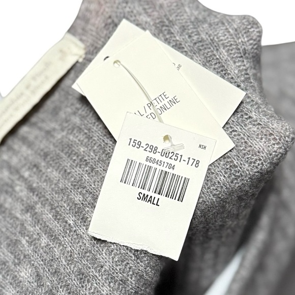Abercrombie & Fitch Long Sleeve Gray Button Through Sweater Dress Small NWT - Picture 7 of 10